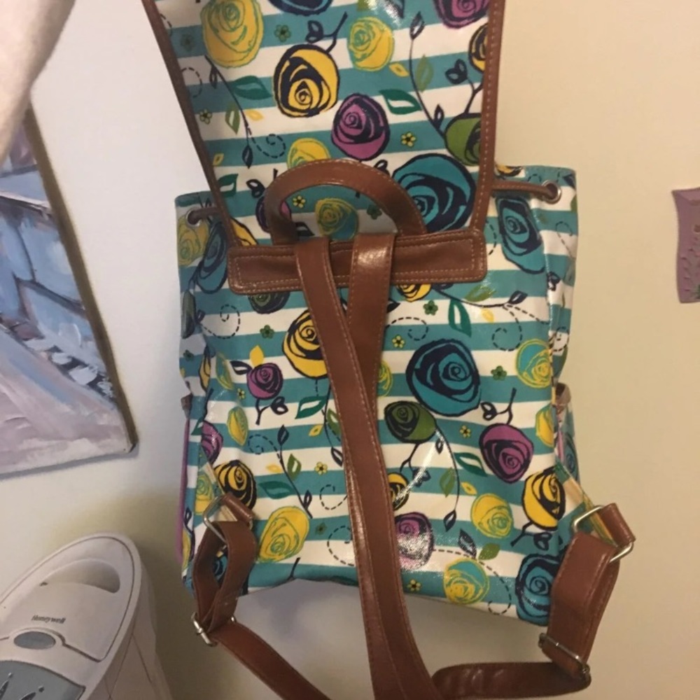 Backpack - Picture 2 of 3